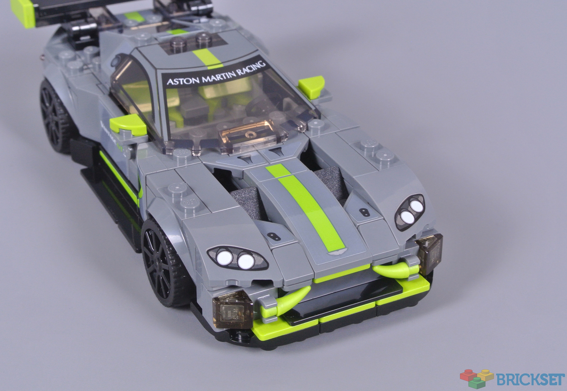 マルテイページ アストンマーチン バルキリー AMR Pro ＆ アストンマーチン